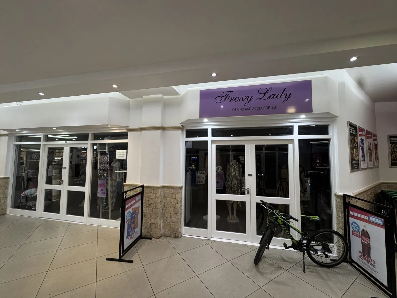 Froxy Lady shopfront